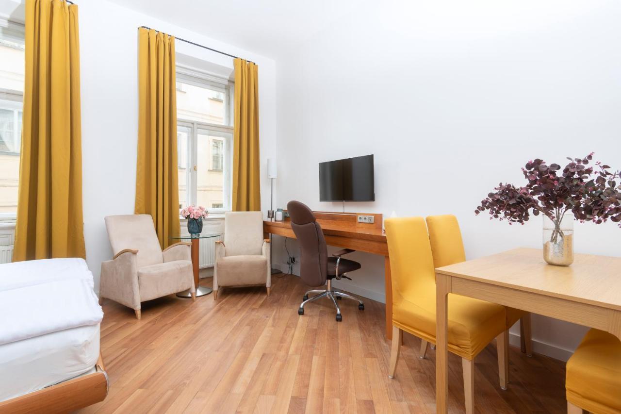 פראג Moonlight Apartments Old Town מראה חיצוני תמונה