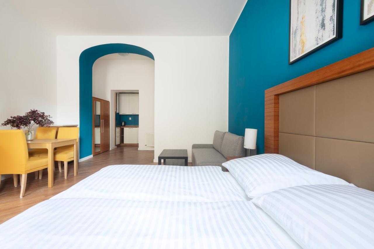 פראג Moonlight Apartments Old Town מראה חיצוני תמונה