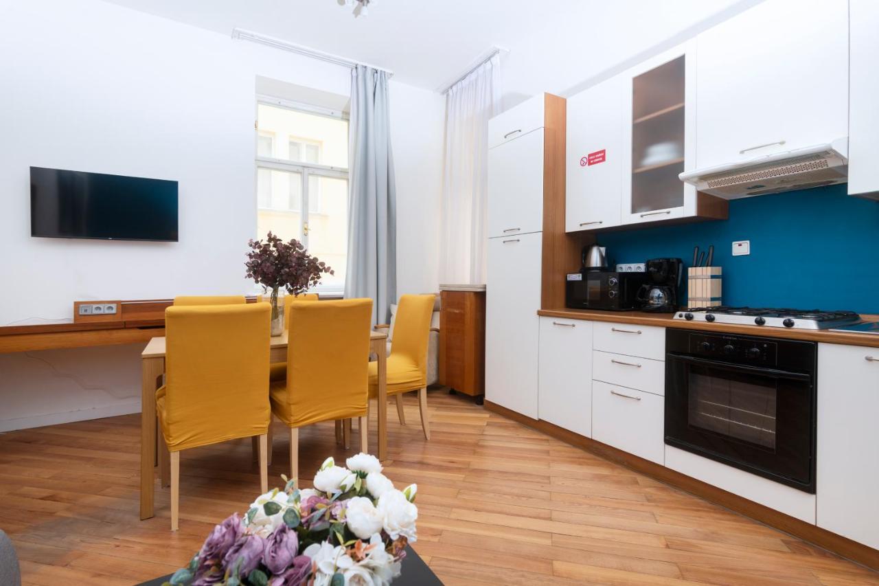 פראג Moonlight Apartments Old Town מראה חיצוני תמונה