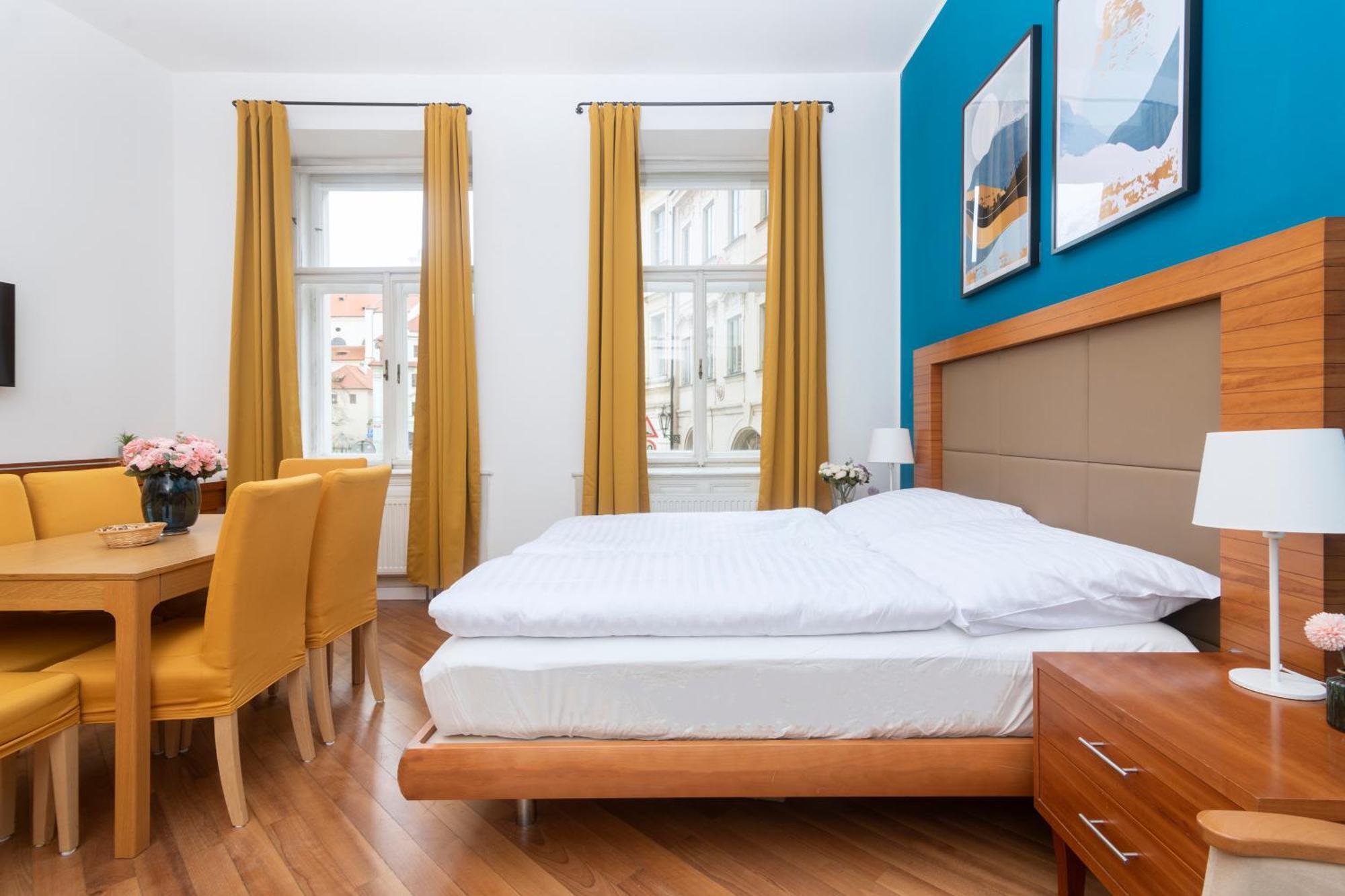 פראג Moonlight Apartments Old Town מראה חיצוני תמונה